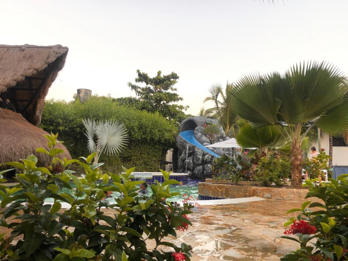 Cabanas Aqua Blue Coveñas 外观 照片
